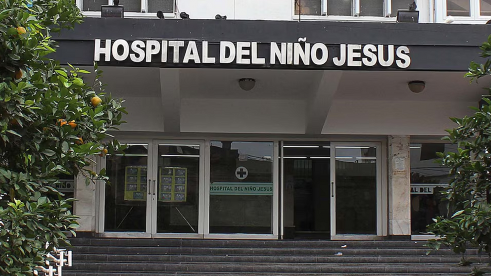 La beba está internada en un hospital de alta complejidad.