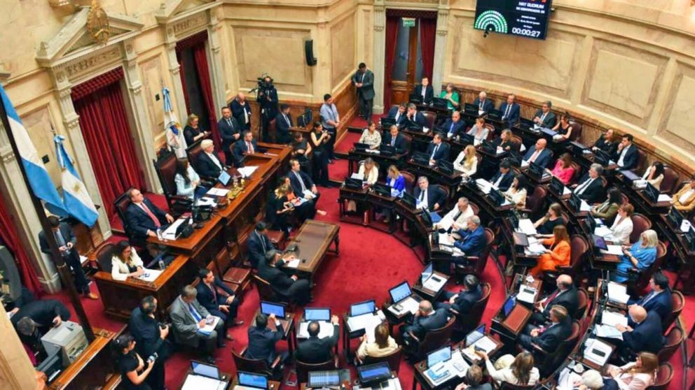 El Senado aprobó la reforma laboral.