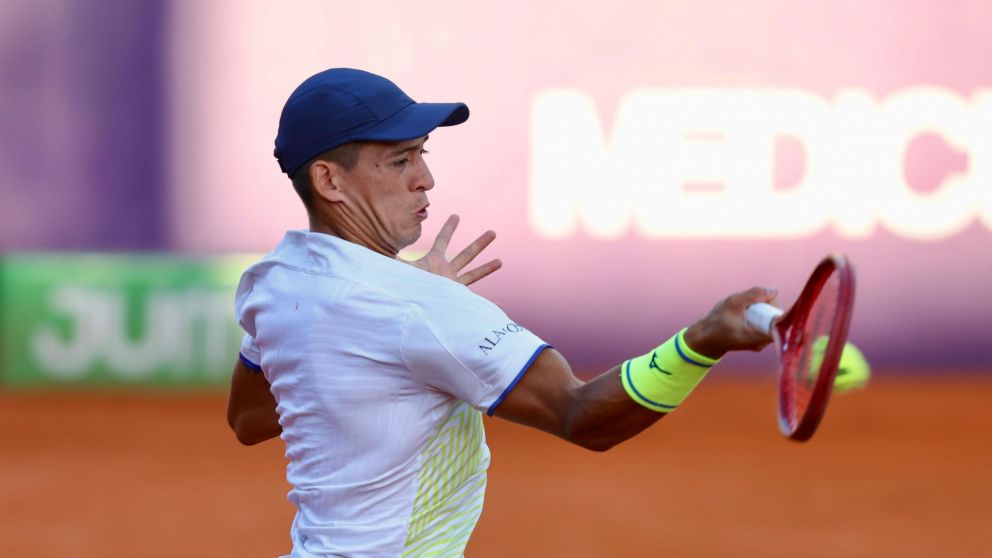 Sebastián Báez no defraudó en su debut y avanza en el torneo.