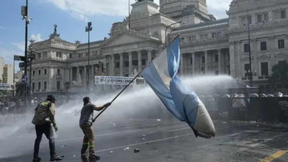 El miércoles último hubo disturbios en los alrededores del Congreso cuando se debatía el proyecto de Reforma Laboral en el Senado.