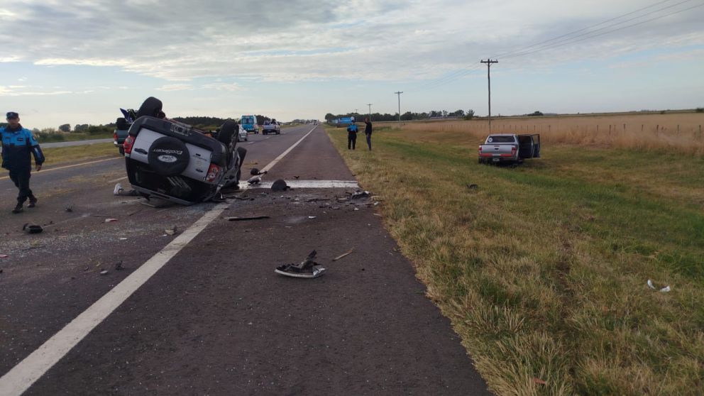 El trágico siniestro ocurrió en el kilómetro 191 de la Ruta 2, a la altura de Castelli (X).