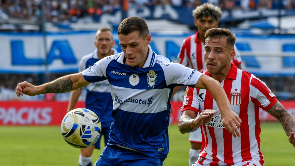 Gimnasia de La Plata recibe a Estudiantes en un clásico que promete.