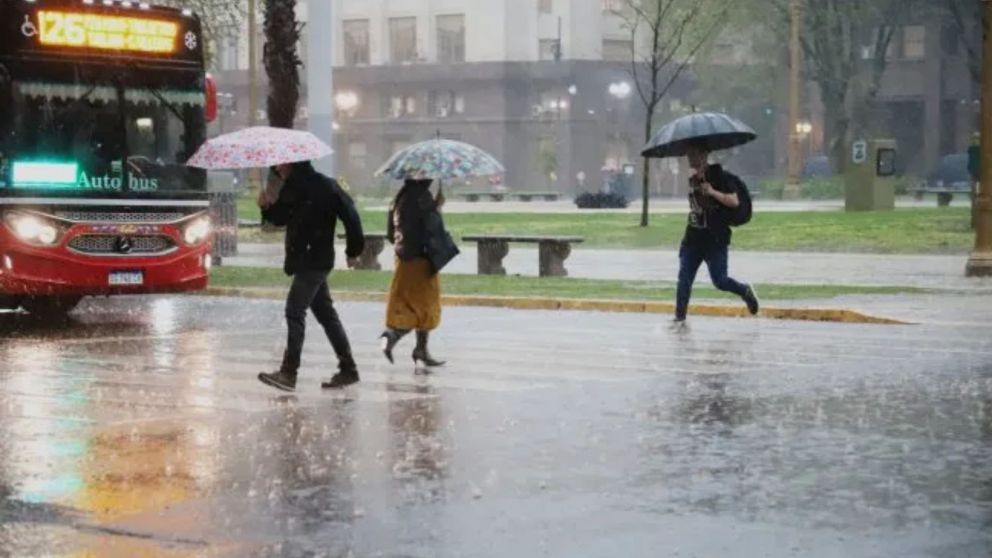 Tormentas y lluvias marcarán el inicio del fin de semana XXL en Buenos Aires, y el foco de las preguntas es qué pasará durante los dos feriados de Carnaval (Imagen ilustrativa).