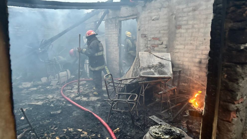 Incendio en vivienda familiar en Mendoza