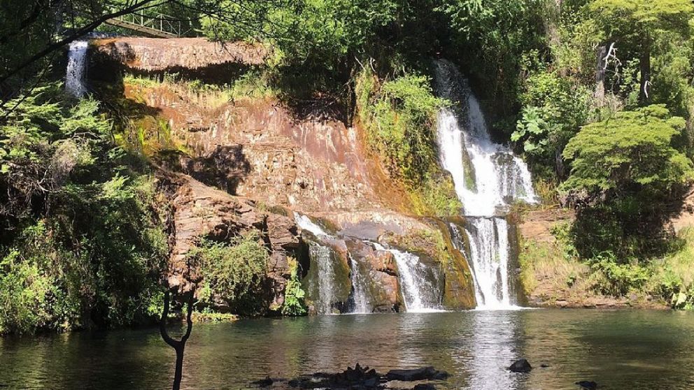 Ni Iguazú ni Salto del Agrio: La cascada escondida en la patagonia que encanta con sus paisajes de cuento y calma