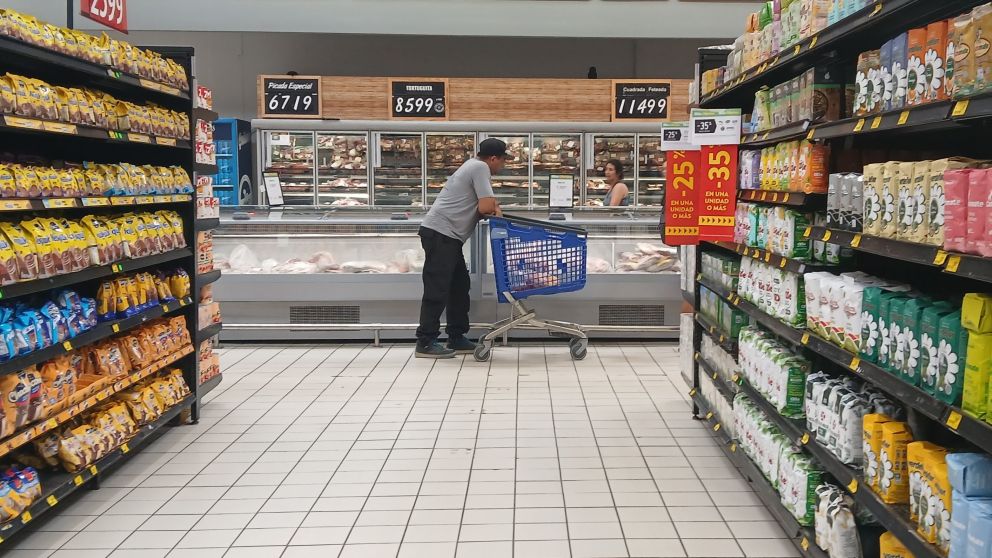 Los supermercados perdieron clientes y por eso no quieren convalidar m�s aumentos.