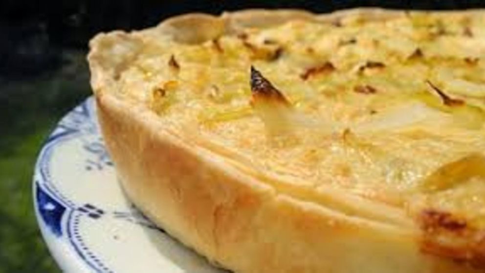 Receta de una exquisita tarta de repollo y queso.