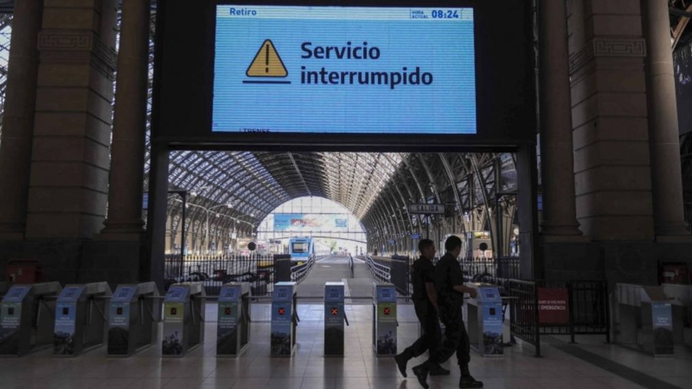 El transporte confirmó su adhesión al paro de la CGT.