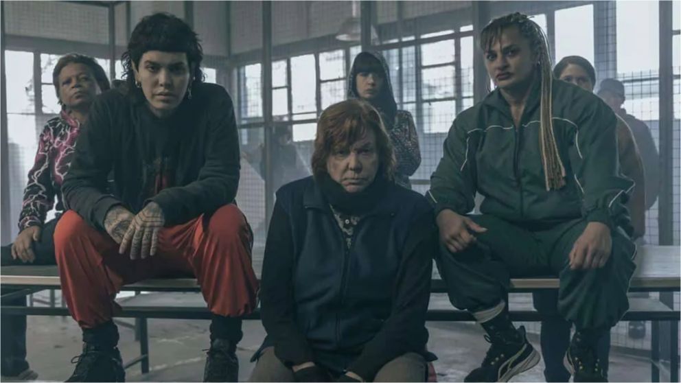 �Te gust� "En el barro"? Conoc� estas otras 5 series de Netflix que te van a atrapar