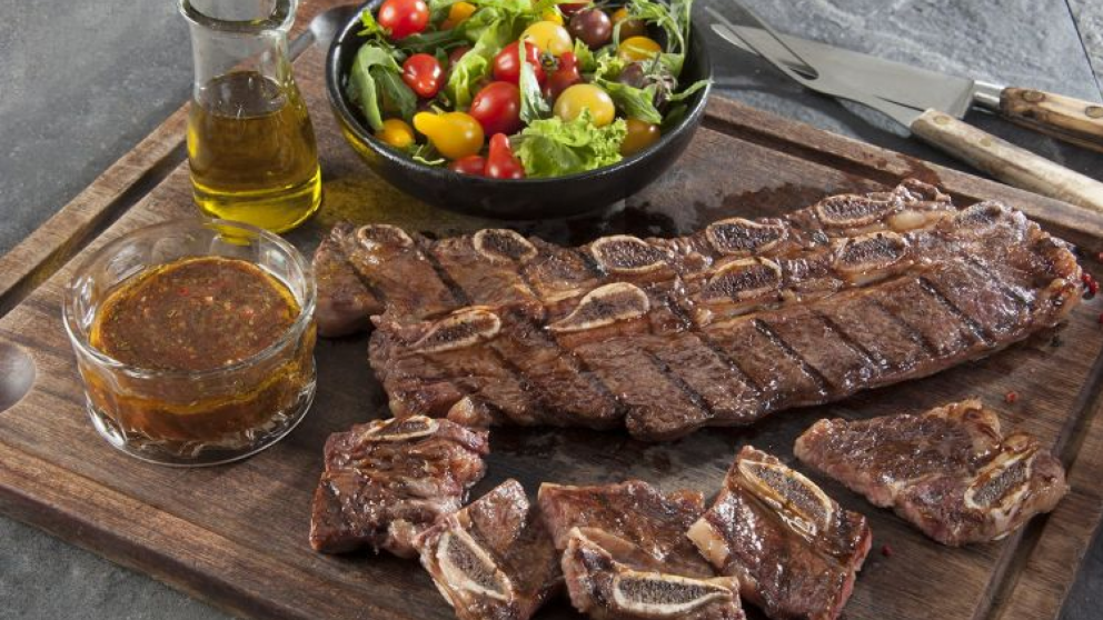 El corte de carne similar a la falda: sale $7.500 y se puede hacer a la parrilla o la plancha.