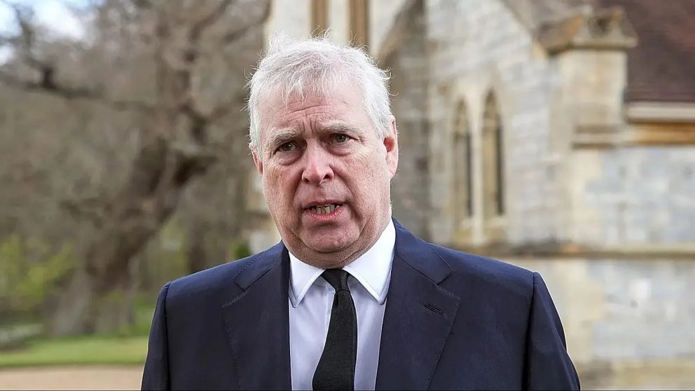 El hermano del rey Carlos III es investigado por darle presuntamente informaci�n estatal sensible a Jeffrey Epstein.