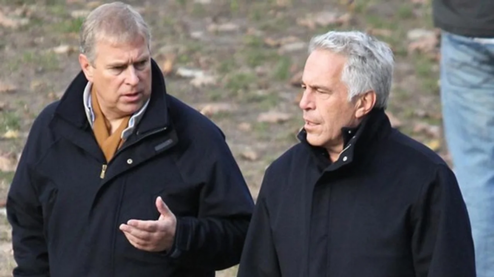 Caso Epstein: el expríncipe Andrés salió de la comisaría en Norfolk tras haber estado detenido 11 horas