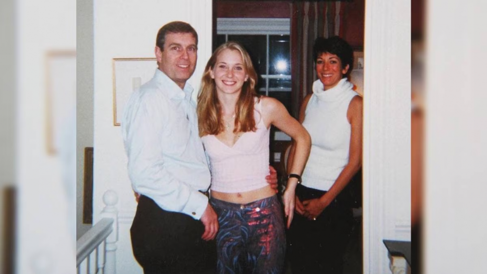 Quién fue Virginia Giuffre y qué rol tuvo en el caso Epstein que terminó con la detención del expríncipe Andrés