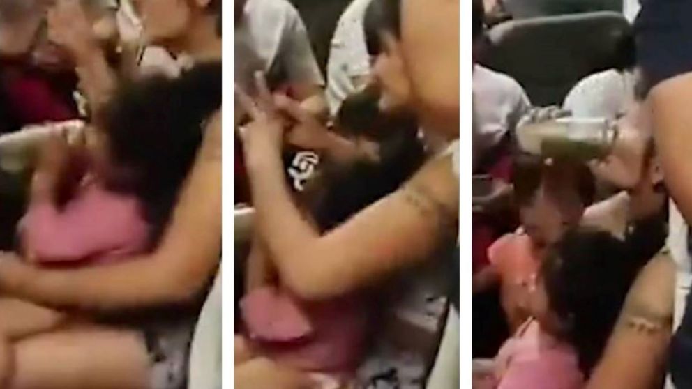 El Ministerio de Capital Humano pidió identificar a la mujer que le dio cerveza a su bebé en un tren