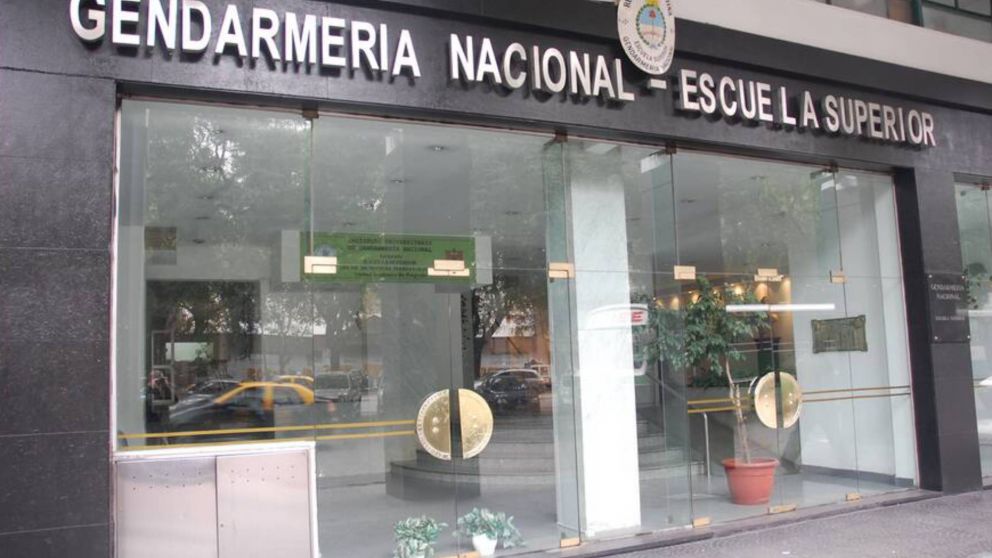Tres heridos tras explosión en la Escuela Superior de Gendarmería