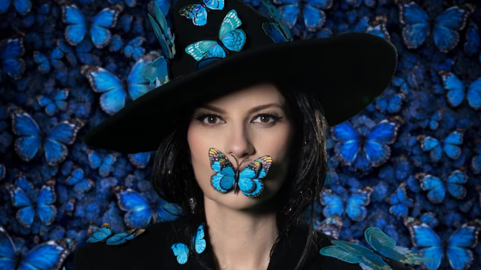 Laura Pausini rindió tributo a Fito Páez con una versión renovada de "Mariposa Tecknicolor"