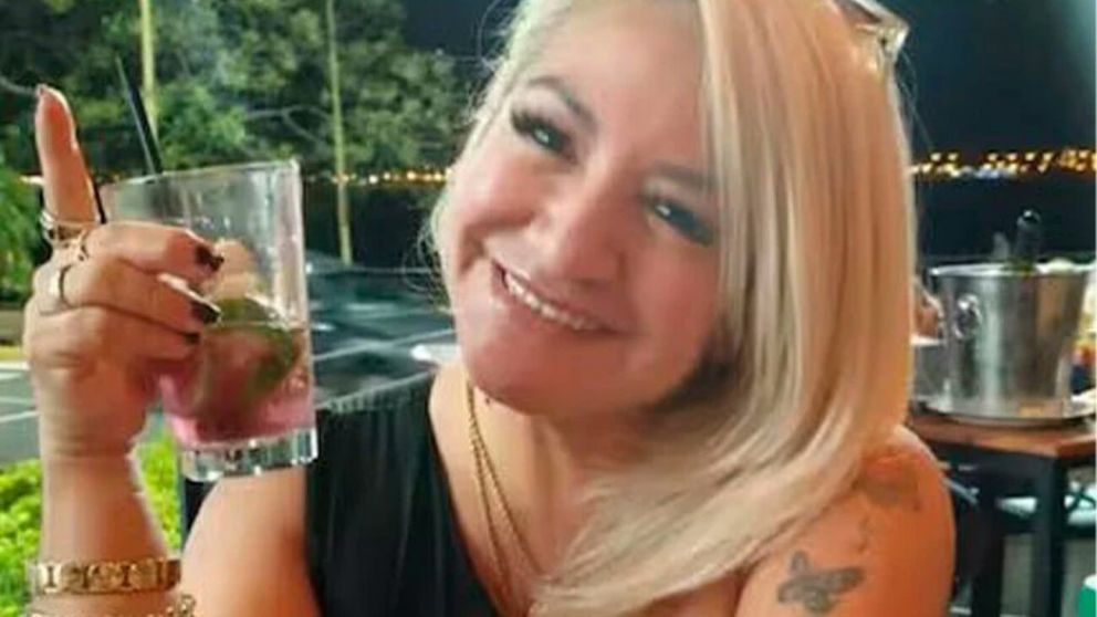 Echaron a Karina Acosta, la funcionaria misionera que se burló de "todos los pobres" durante sus vacaciones en Cancún.
