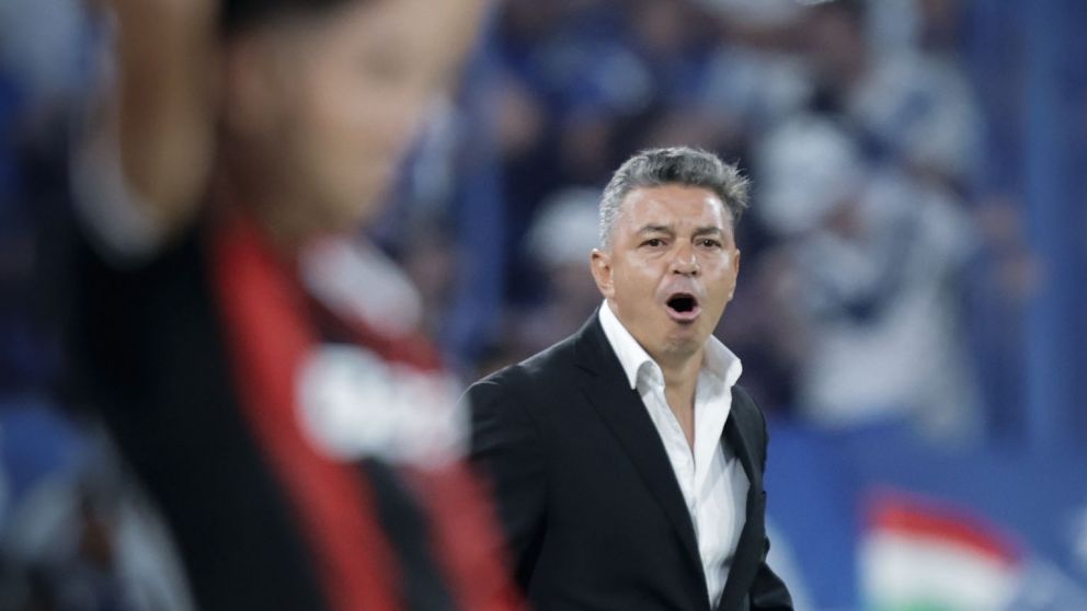 El Muñeco no le encuentra la vuelta a River. Gastó muchísimos millones de dólares en los últimos mercados de pases, pero los futbolistas no le responden.