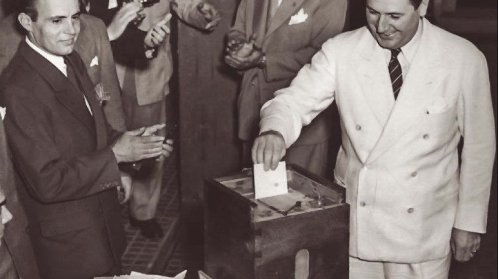 El día en que la democracia abrazó a Perón