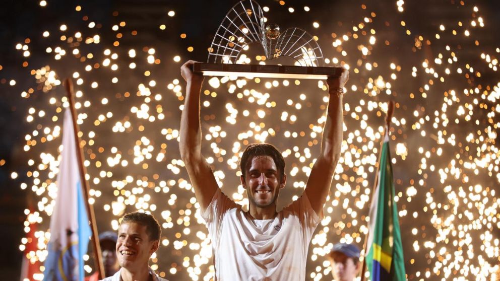 ¡Gritalo Tomy! El platense logró el primer título de su carrera.