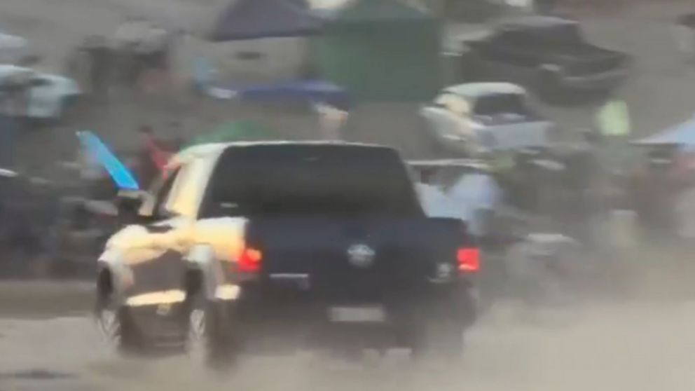 El automovilista detenido quedó filmado en plena picada.
