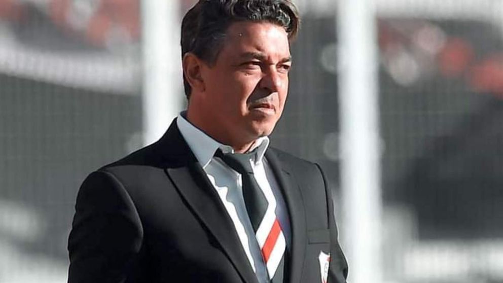 El Muñeco Gallardo le comunicó al presidente de River que dirigirá el cruce ante Banfield y luego dejará su cargo como DT Millonario.