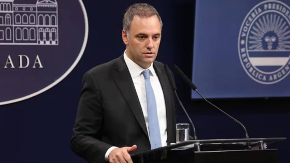 El Gobierno habilit� una web para denunciar tasas municipales y crece la tensi�n con los intendentes.