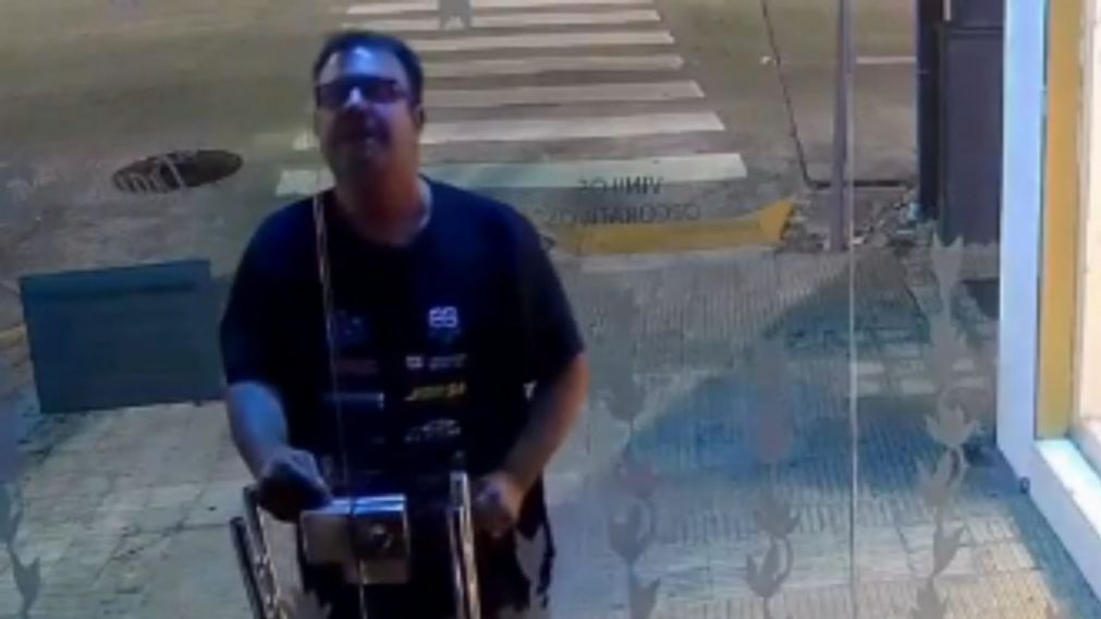 El ladr�n fue escrachado en redes sociales por las v�ctimas.
