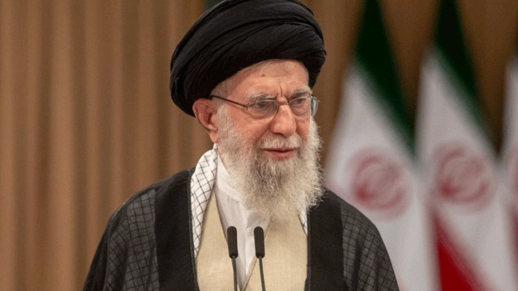 Inteligencia israelí evalúa que Alí Jamenei podría haber muerto tras uno de los bombardeos y crece la incertidumbre en Irán