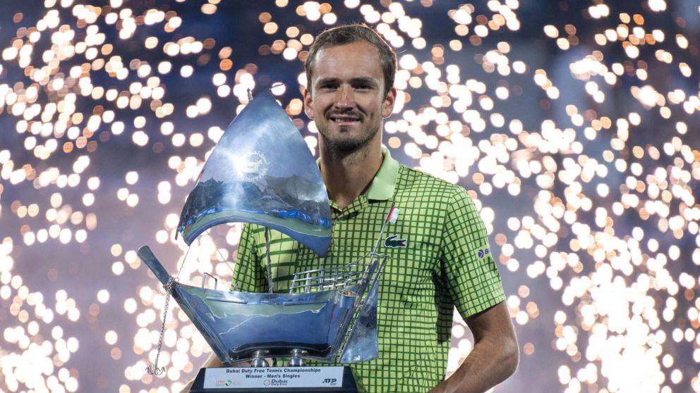 Daniil Medvedev se quedó con el ATP 500 de Dubai sin jugar la final.