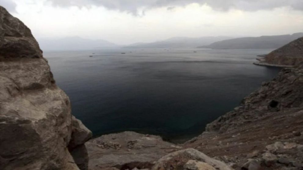 Conflicto en Medio Oriente: Irán cierra el estrecho de Ormuz y puede escalar el precio del petróleo