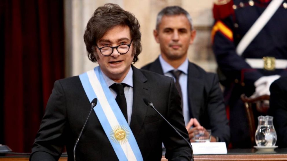 Javier Milei inaugura el per�odo de sesiones ordinarias en el Congreso y cena con legisladores oficialistas y "dialoguistas".