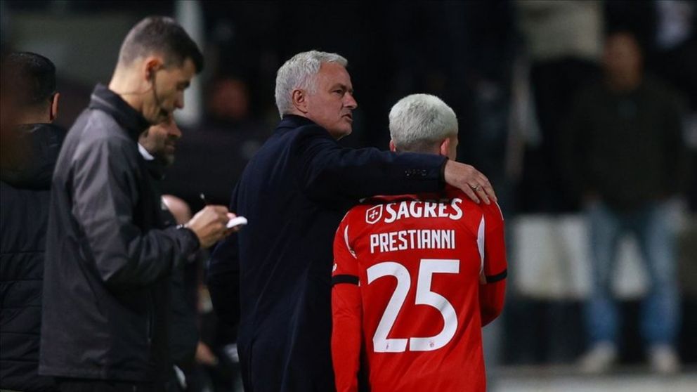 José Mourinho le soltó la mano a Gianluca Prestianni.