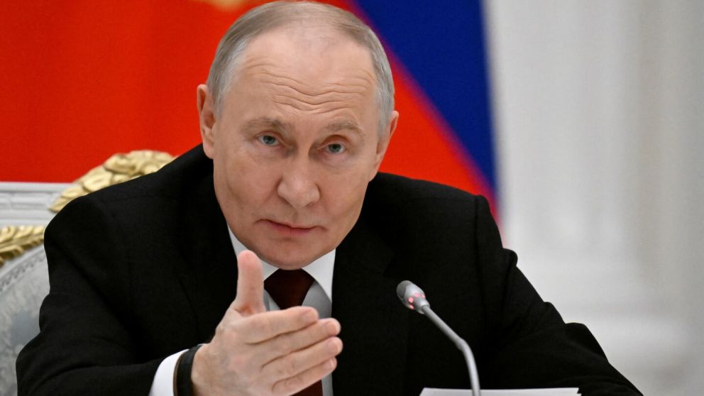 El presidente ruso condenó la muerte de Jameneí.