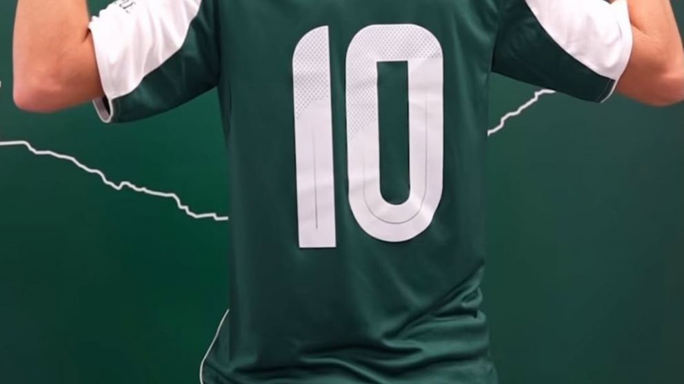 A pesar de tener un buen debut, su participación en el equipo se fue diluyendo.