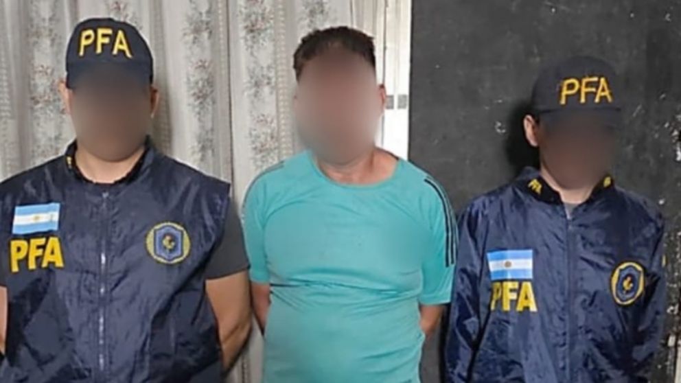Atraparon a cuatro dealers que vendían cocaína y marihuana en un búnker