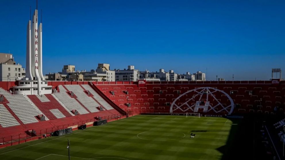 El derrumbe en las cercanías del Ducó podría provocar la suspensión del partido de Huracán.