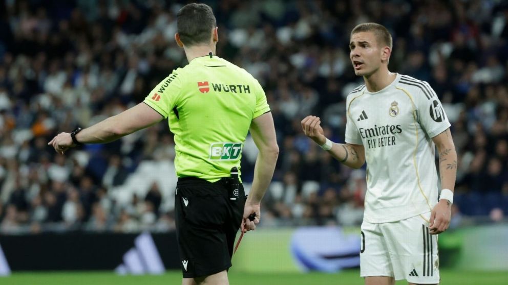 Mastantuono en pleno ataque de ira contra el colegiado que comandó la caída de Real Madrid por LaLiga.