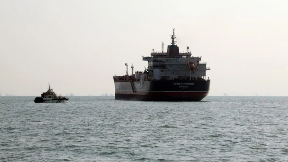 Donald Trump aseguró que la Marina de EEUU escoltará buques petroleros para pasar por el estrecho de Ormuz