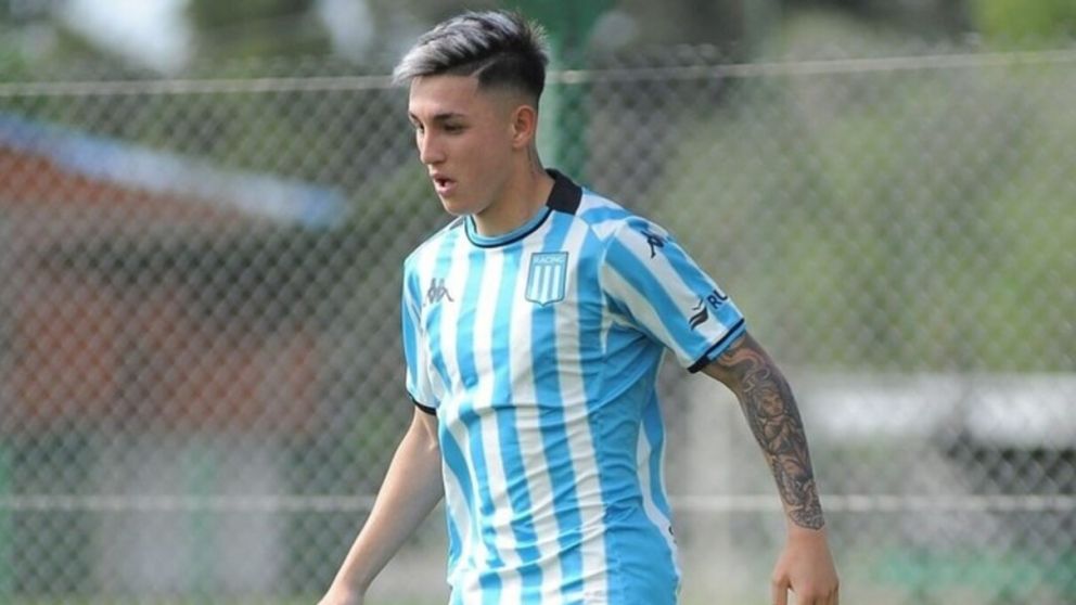El volante ya debutó profesionalmente con la Academia.