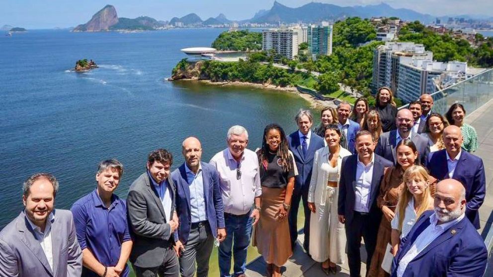 Mayra busca fondos en Brasil para las obras de los arroyos