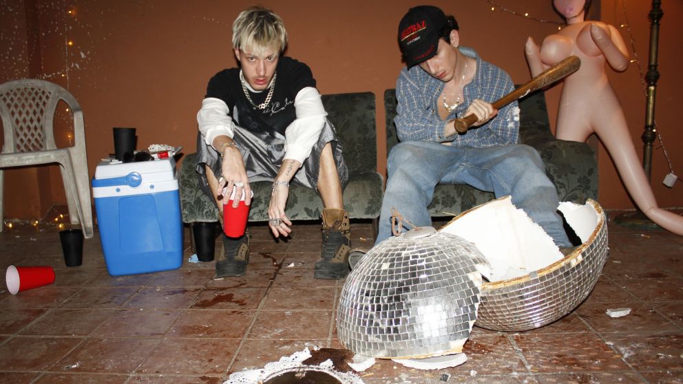 Félix Vestre y Seven Kayne unen fuerzas en "Hace que te extrañe", el adelanto final antes de "Yoru"