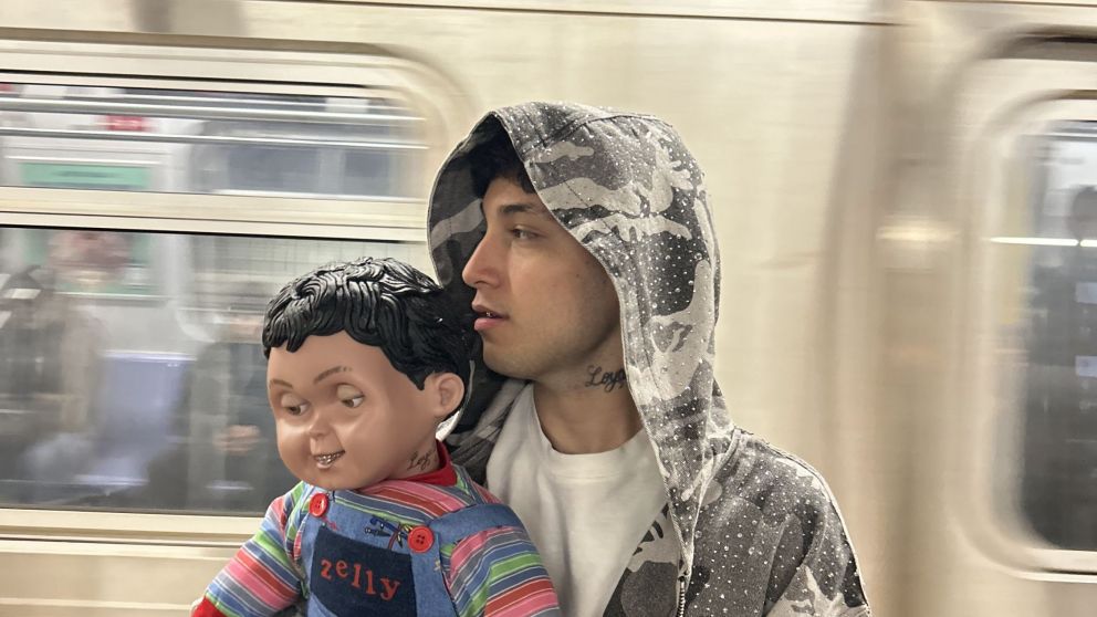 Zell presenta "Zelly", el EP donde su alter ego toma el control