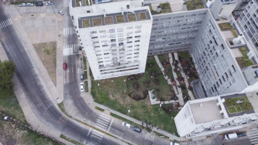 El derrumbe en Parque Patricios afectó a unas 300 familias (NA).