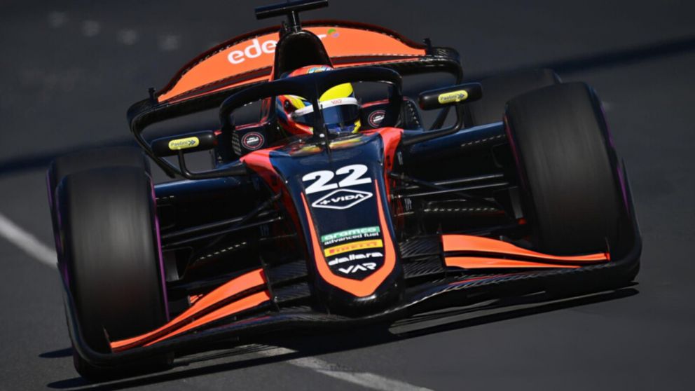 Varrone tendr� revancha esta noche en la carrera principal.