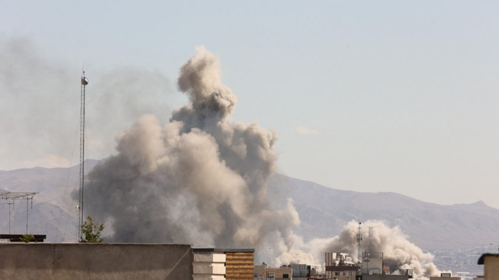 Israel bombardeó centros de seguridad interna y sitios de lanzamiento de misiles en Irán.
