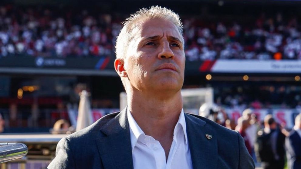 Sin el pan y sin la torta: tras aparecer en el radar de River, Hernán Crespo fue despedido como DT del San Pablo