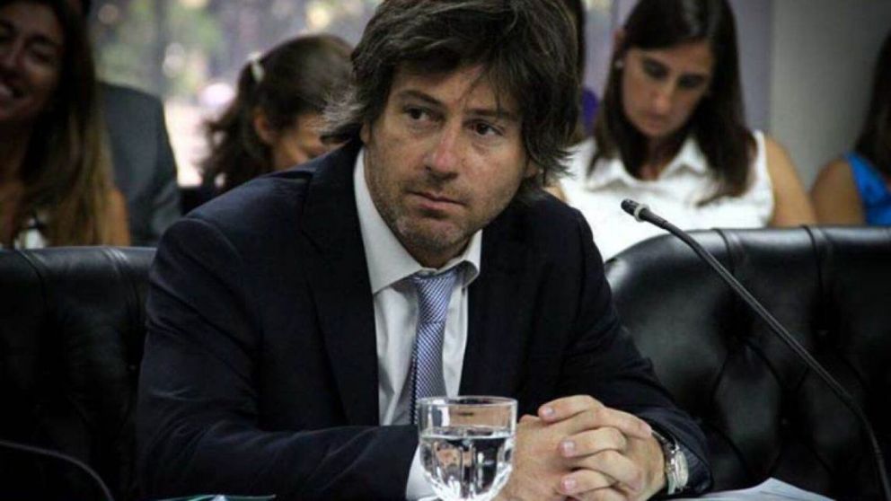 Mahiques confirmó que mantendrá a los veedores para auditar la AFA.