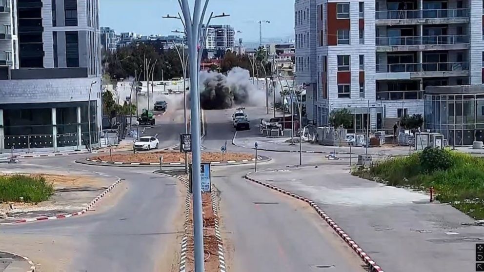 Irán atacó con misiles a Israel: dos muertos en una obra en construcción.