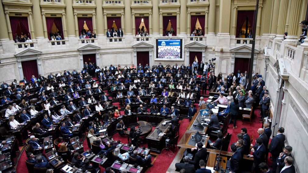 La oposición llevará al recinto una serie de proyectos que Milei amenaza con rechazar.